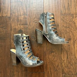 Bedstu Occam Sandals